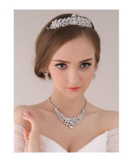 Coroncina Sposa Online economica vendita online Italia diademi corona tiara per la sposa acquistare accessori per capelli sposa online accessori sposa online abiti da sposa sito italiano negozio italiano Coroncina Fatta a Mano per La Sposa con Strass e Cristalli 2016 offerta