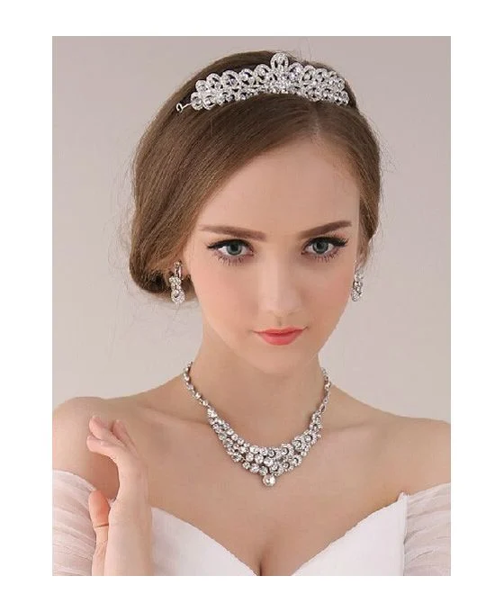 Coroncina Sposa Online (2) Coroncina Sposa Online economica vendita online Italia diademi corona tiara per la sposa acquistare accessori per capelli sposa online accessori sposa online abiti da sposa sito italiano negozio italiano Coroncina Fatta a Mano per La Sposa con Strass e Cristalli 2016 offerta