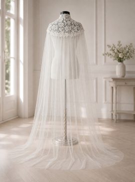 Mantella da sposa in tulle e pizzo floreale avorio GW-VL010