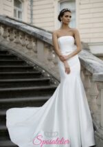 sarre-vendita online Abiti da Sposa economici su misura Italia atelier italiano sito italiano lowcost promozioni offerte Outlet Collezione 2016 sartoria italiana modello a line scollo tondo in raso con coprispalle in pizzo e cintura primavera estate nuove tendenze