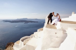 santorini-lisola-della-grecia-diventa-cornice-per-matrimoni