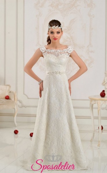 Abito da Sposa in pizzo con scollatura rotonda mezze maniche
