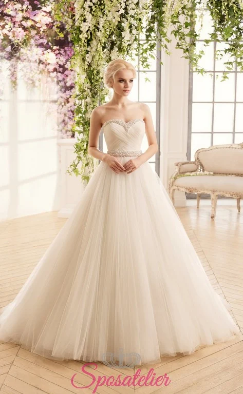 abiti da sposa su misura (50) fiora-Abiti da Sposa in pizzo Nuova Collezione 2016 online Italia economici stile principessa ampio con strass sul corpetto realizzati su misura sito italiano