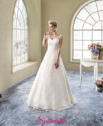 abito da sposa da sogno online economico con scollo tondo Sito italiano strascico a cappella taglio a trapezio in pizzo meraviglioso prezzi bassi nuova collezione 2017 realizzati su misura sartoriali