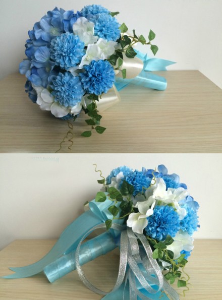 Bouquet Sposa blu e bianco artificiale online
