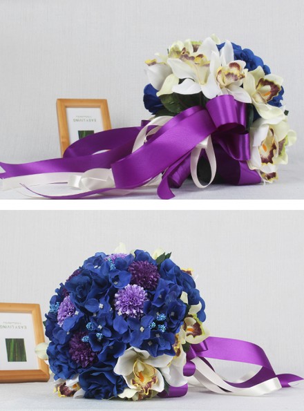 Bouquet da Sposa originale per matrimonio a tema viola e blu