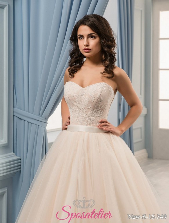 abiti da sposa ampio principesco color crema 2017 online economico
