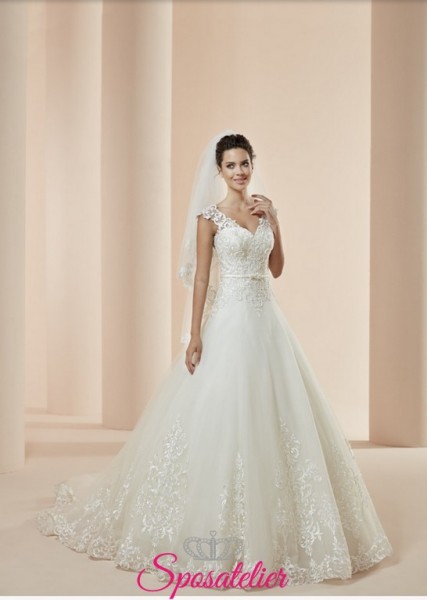 Abito da Sposa principesco con gonna di Tulle scollato a V economico