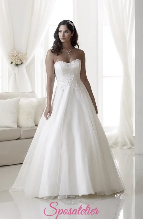 abito-da-sposa-taglie-forti-elegante-scollo-a-cuore.jpg Abito da sposa taglie forti elegante con scollo a cuore vista frontale