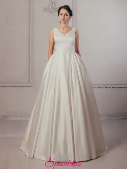 abito da sposa  stile classico con schiena nuda prezzi economici online