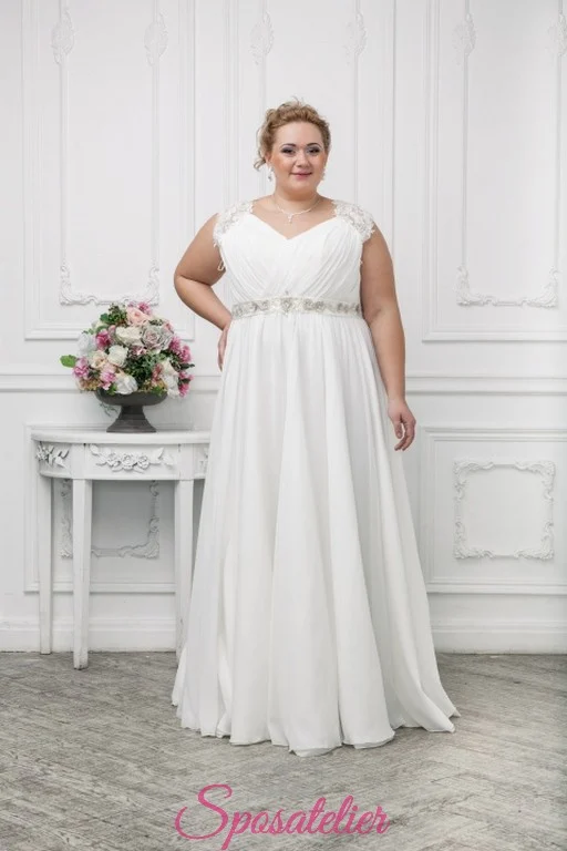 Abito da sposa curvy stile impero vista frontale