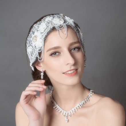 Veletta Sposa stile boho chic in pizzo punti luce sito internet