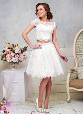 abiti da sposa corti due pezzi crop top e gonna a campana