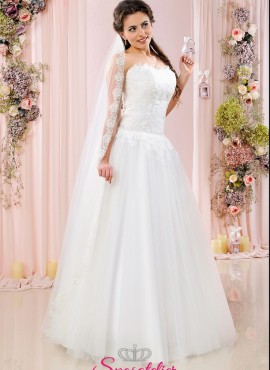 Veli sposa lunghi online con bordo ricamato in pizzo elegante