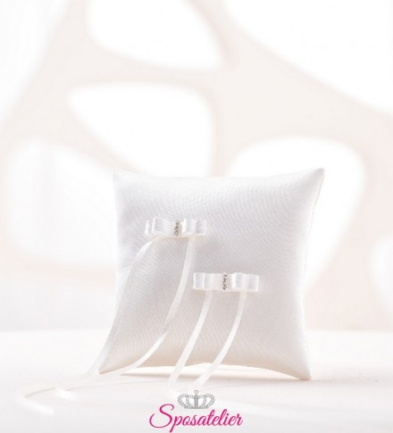 cuscino portafedi semplicissimo moderno colore bianco o avorio