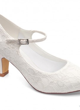 Scarpe sposa on line collezione 2022 ispirazione vintage in pizzo colore avorio