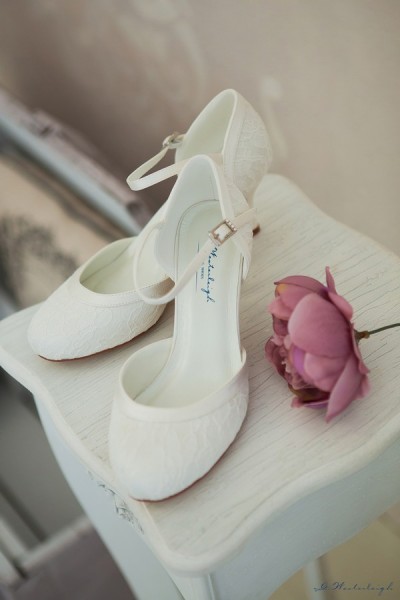 Scarpe sposa on line economiche tacco medio collezione 2019 in pizzo