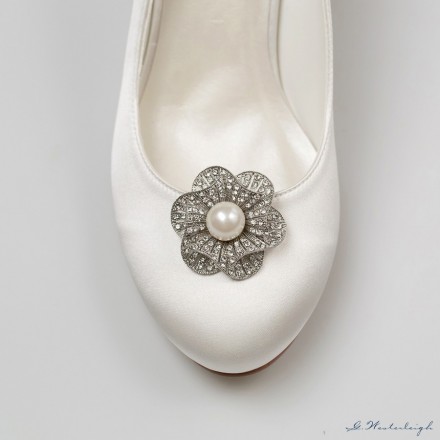 applicazioni per scarpe sposa online con decorazioni di perle e strass