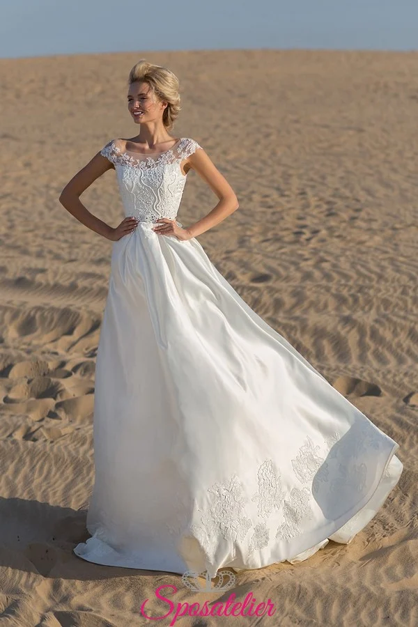 Abito da sposa da spiaggia romantico in pizzo e tulle
