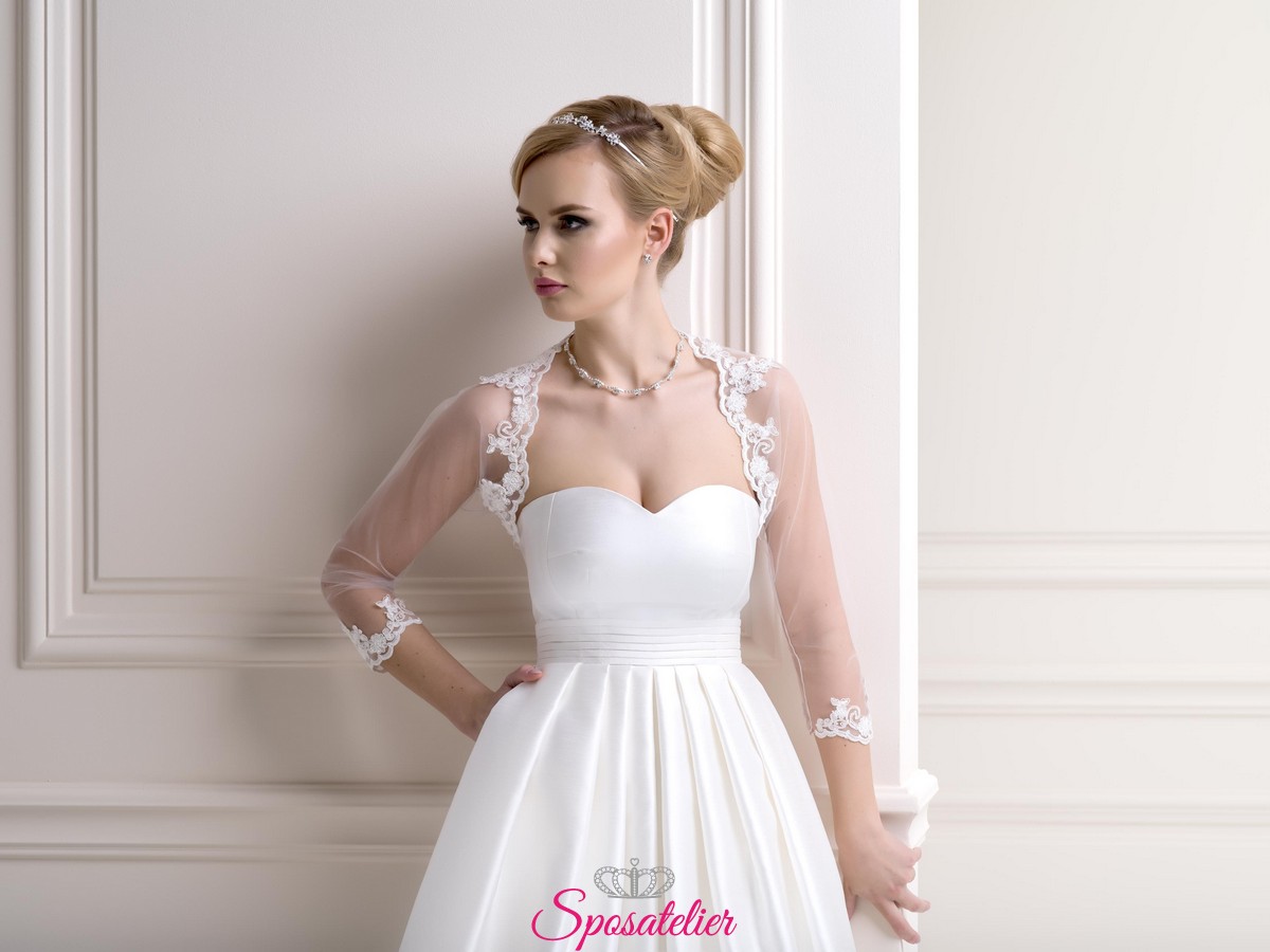 coprispalle sposa in tulle ricamato in pizzo con maniche 3/4 Collezione 2019