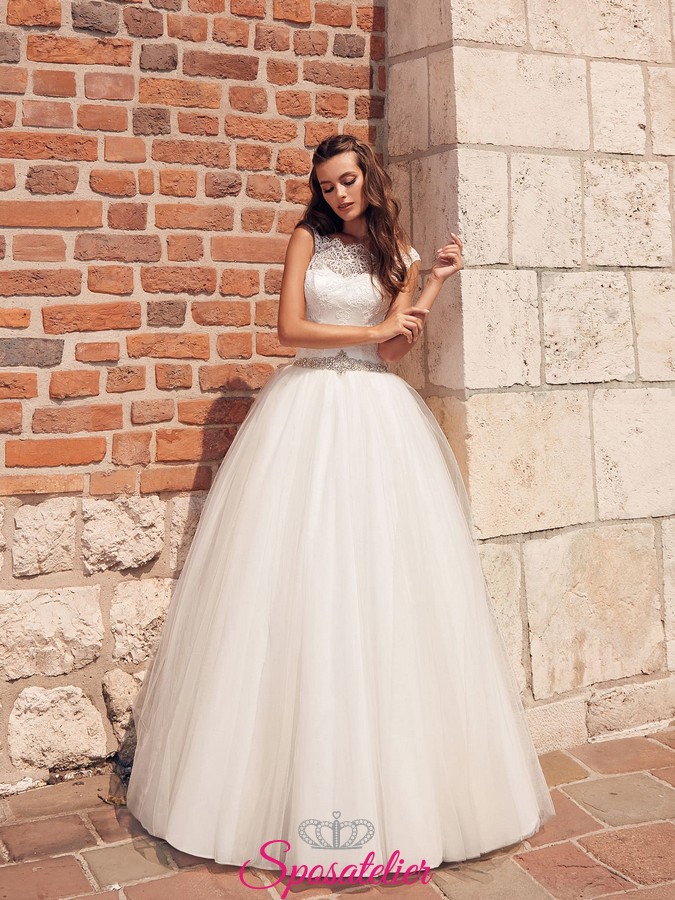 abito da sposa A line con scollatura di pizzo vendita ...