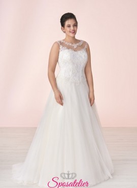 abiti da sposa economici taglie comode collezione 2022 con scollo tondo