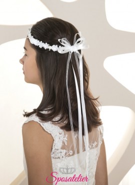 Coroncina bambina acconciatura capelli damigella