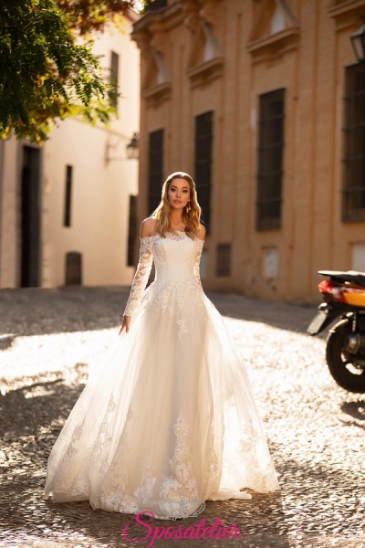 Giuliette – abiti da sposa tendenze con scollo a barca e gonna da principessa