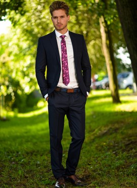 Abito elegante uomo cerimonia 2022