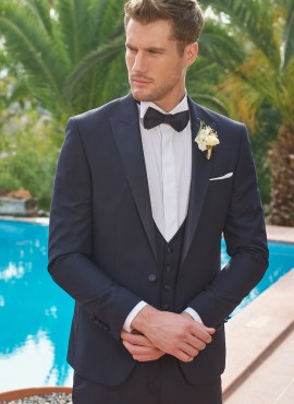Abito sposo smoking per matrimonio elegante di sera