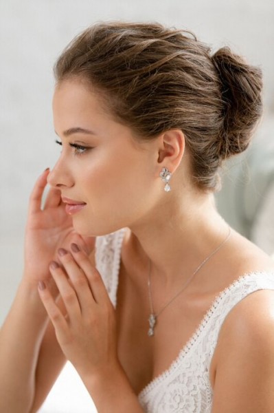 Set gioielli sposa con cristalli pendenti nuova collezione 2022