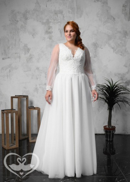 Solenne   – abiti da sposa curvy realizzati su misura