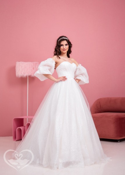 Agata – abiti da sposa con maniche particolari a sbuffo