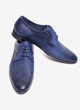 Scarpe classiche colorate eleganti