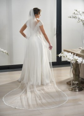 Velo da sposa con bordino in pizzo lunghezza 170 cm