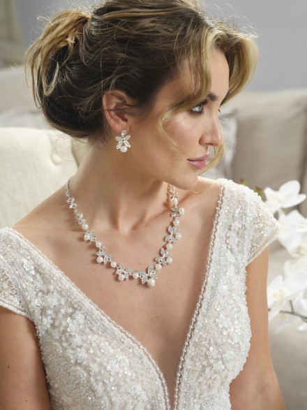 orecchini e collana sposa gioielli realizzati a mano
