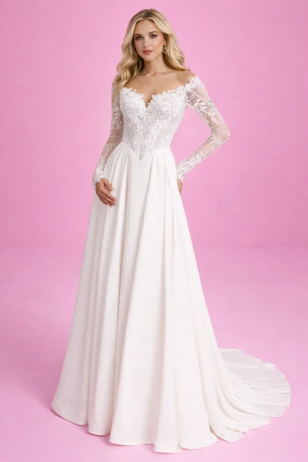 abito da sposa con corsetto in pizzo e maniche lunghe linea a