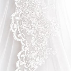 dettaglia pizzo velo sposa