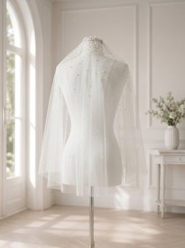 Velo da sposa corto avorio con calata e perle GW-VL012