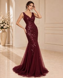 Abito a sirena bordeaux con ricami luminosi e scollo a V vista frontale
