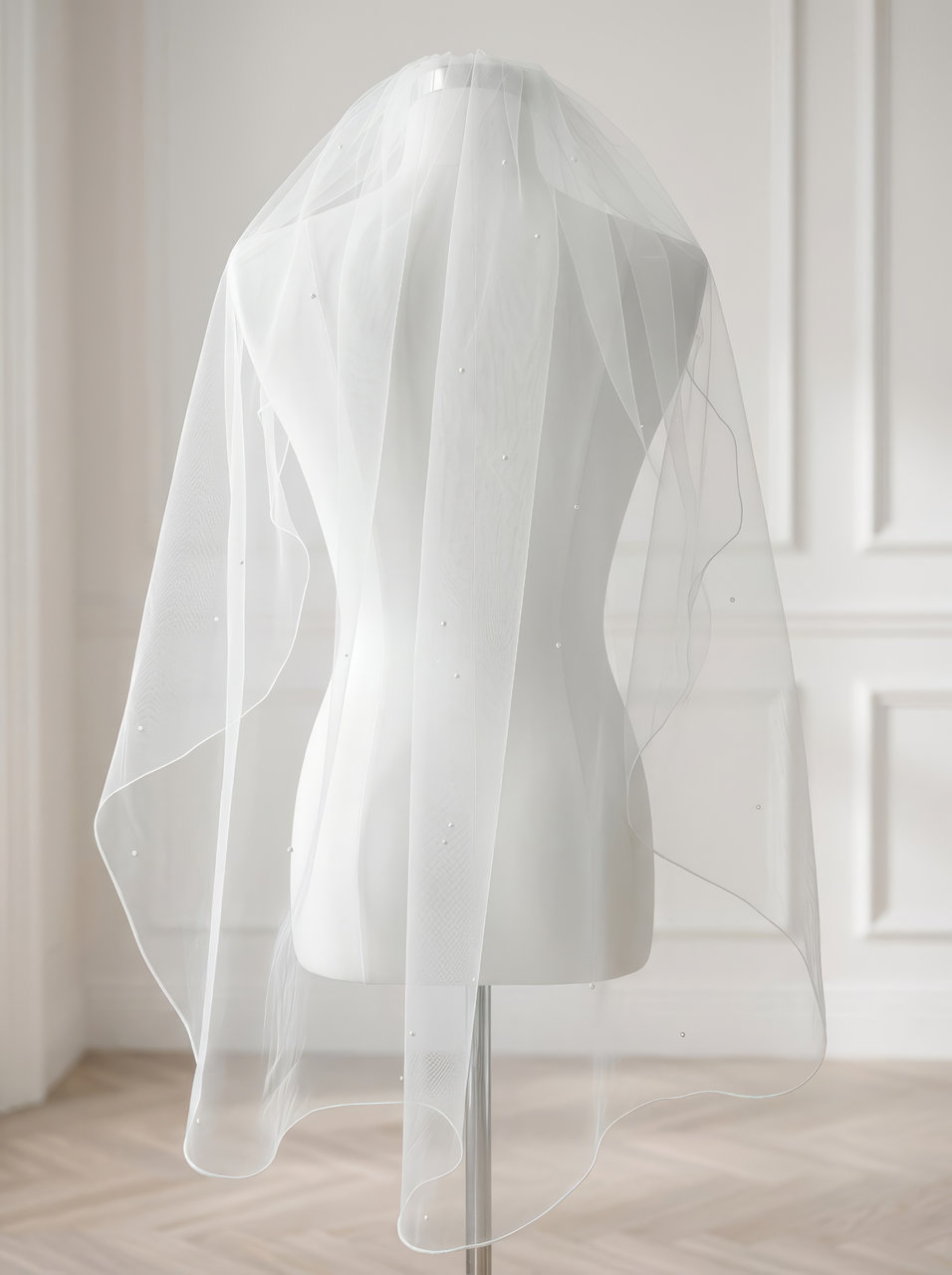 velo-sposa-minimal-cristalli-iridescenti-92-cm.jpg Velo da sposa minimal con cristalli iridescenti lungo 92 cm