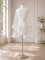 Velo da sposa corto con fiori 3D perle e calata 70/92 cm