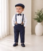 Completo battesimo bambino blu navy con body fantasia barchette bretelle e cappellino