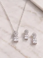 Set gioielli sposa argentato con motivo floreale e zirconi
