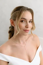Parure minimal da sposa con collana e orecchini dorati