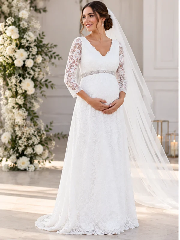 Abito da sposa per donne incinte in pizzo bianco con scollo a V, cintura gioiello e gonna lunga, vista frontale