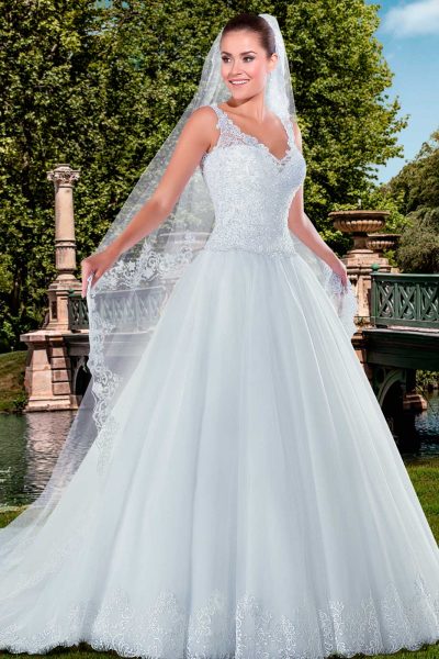 alda- abiti sposa online italiani vestibilità principessa tessuto organza tulle ricamato in pizzo con bretelle sartoria italiana abiti su misura online economici nuova collezione 2016