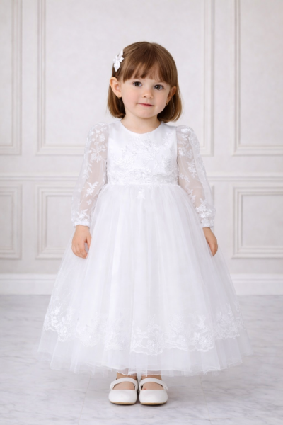 Abito battesimo bambina manica lunga in pizzo bianco con gonna ampia in tulle vista frontale