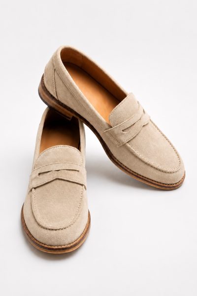 mocassini-in-camoscio-beige-stile-casual