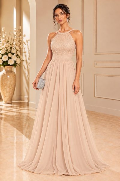 Abito da cerimonia champagne con scollo all’americana e gonna lunga fluida